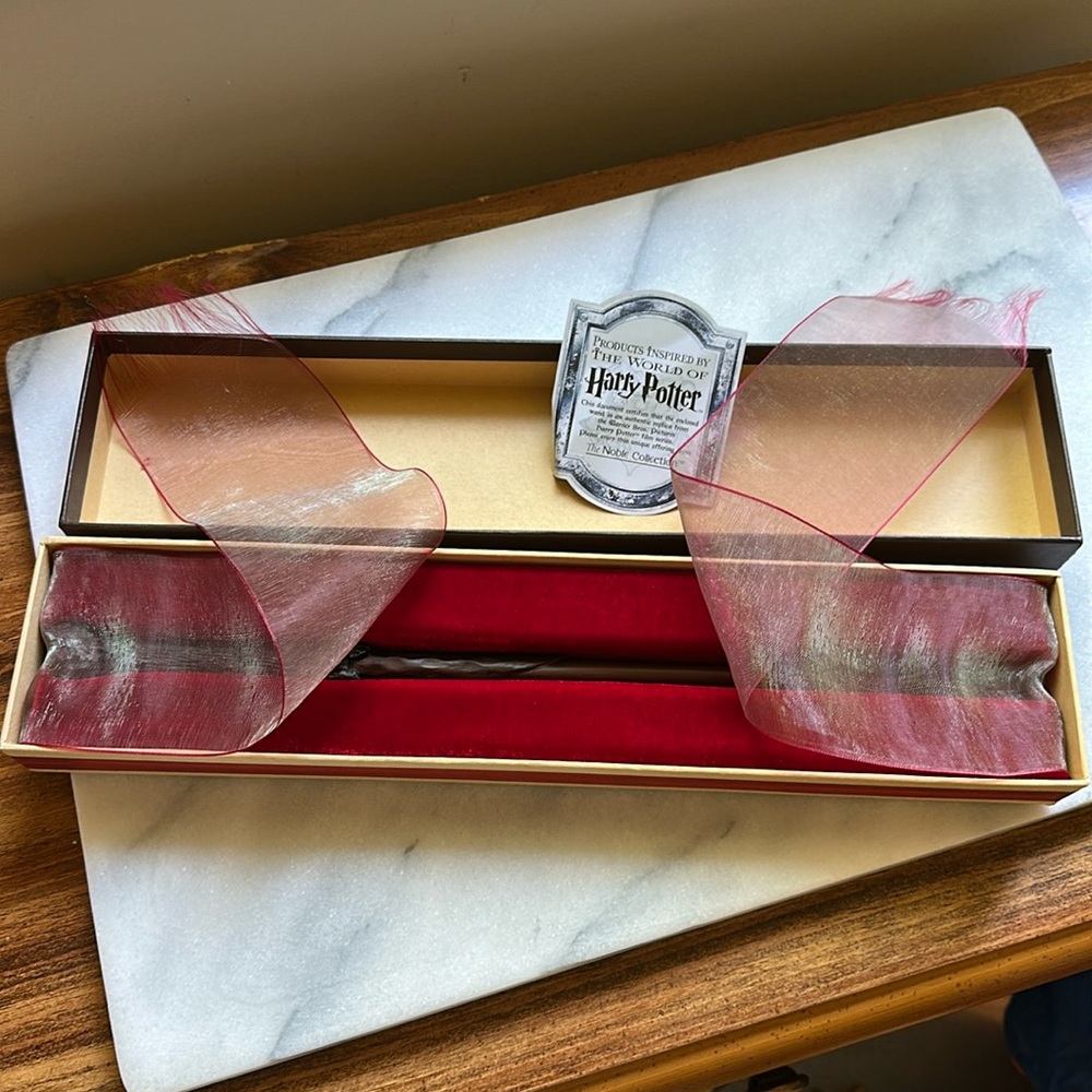 The Noble Collection Harry Potter Wand with Ollivanders Wand Box
